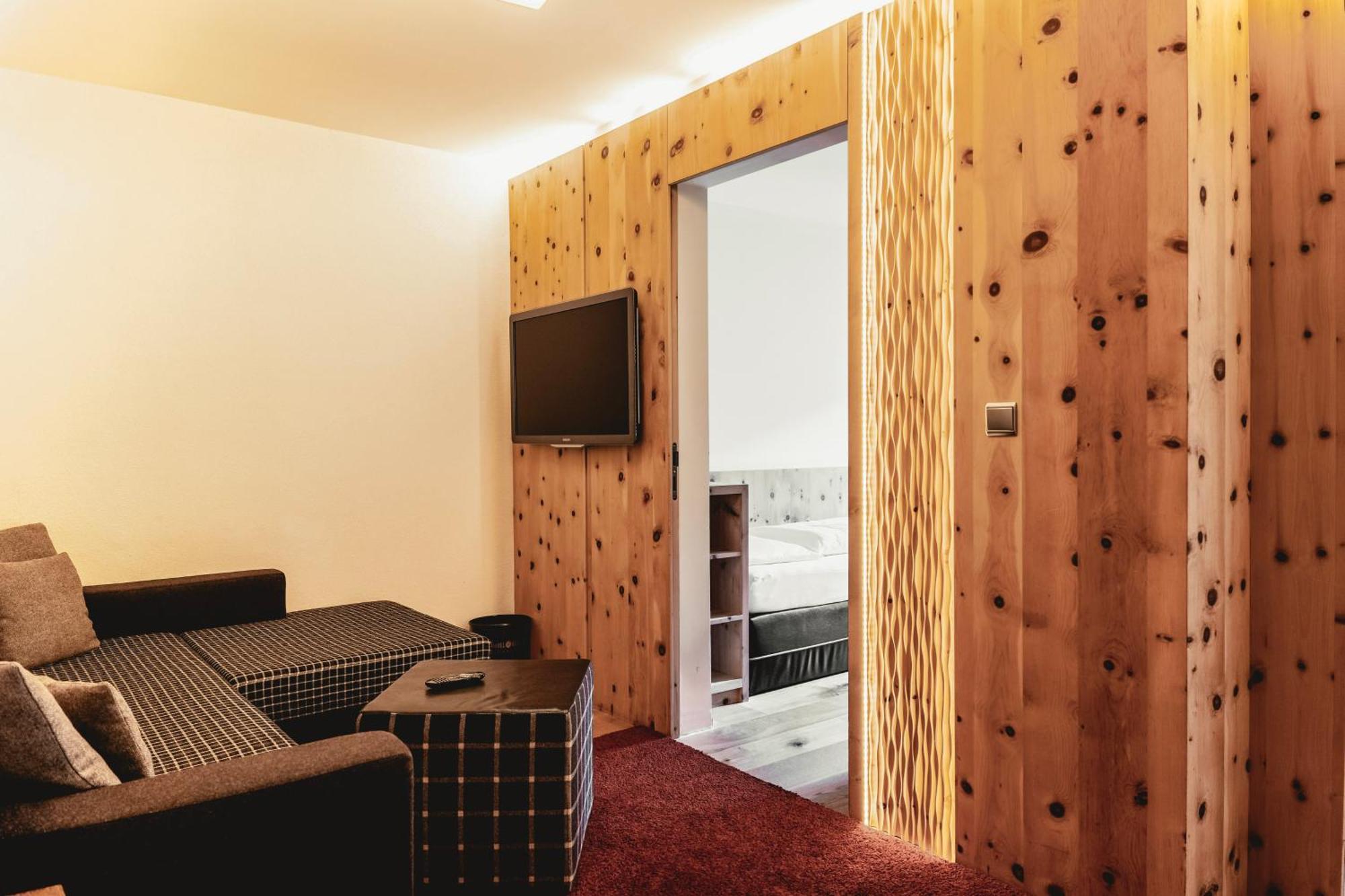 Held Otel Fügen Dış mekan fotoğraf