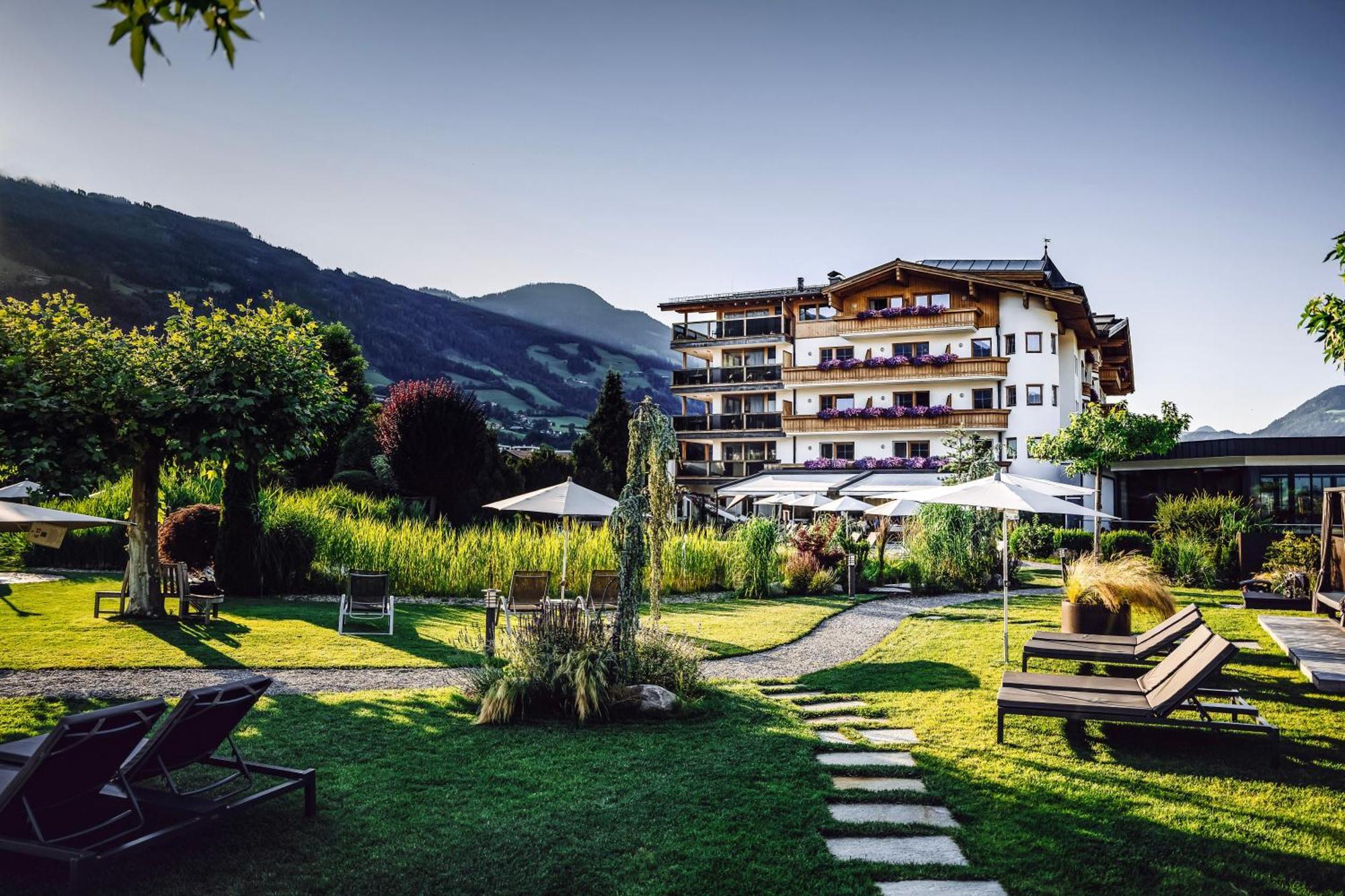 Held Otel Fügen Dış mekan fotoğraf